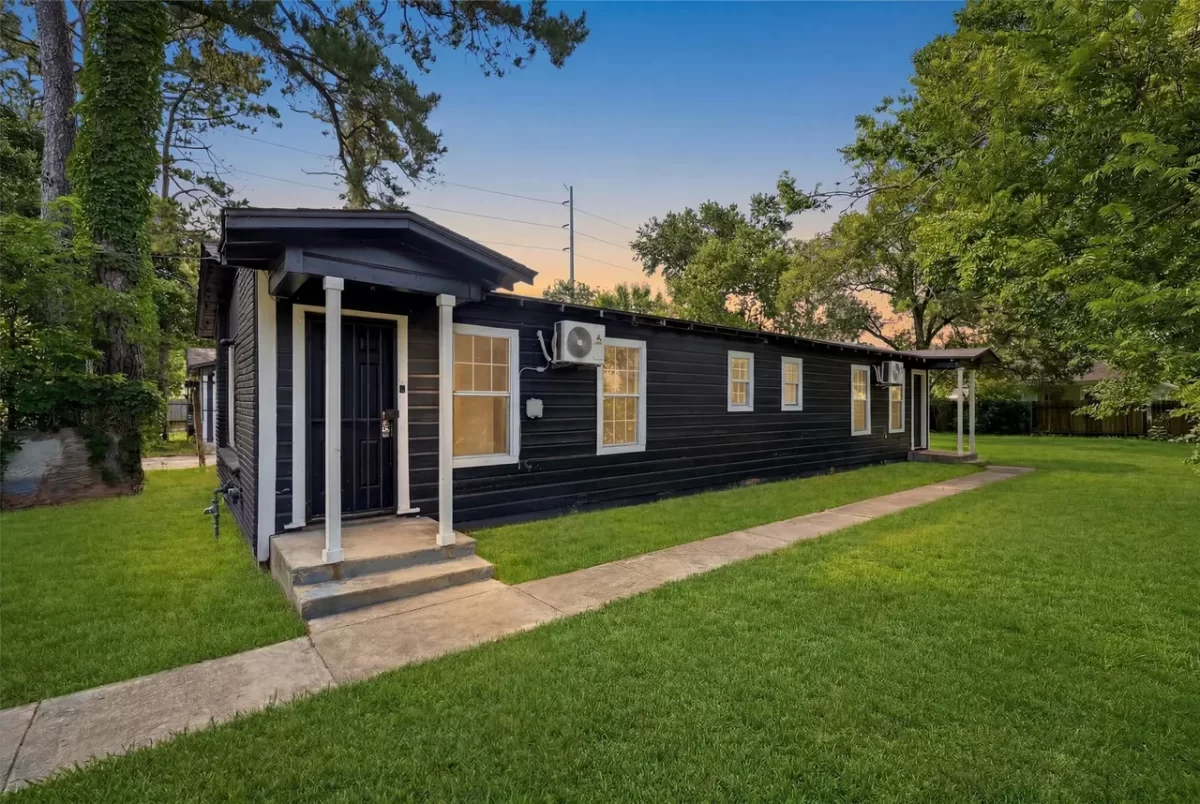 4BR Multi-Family for Sale in Houston, TX