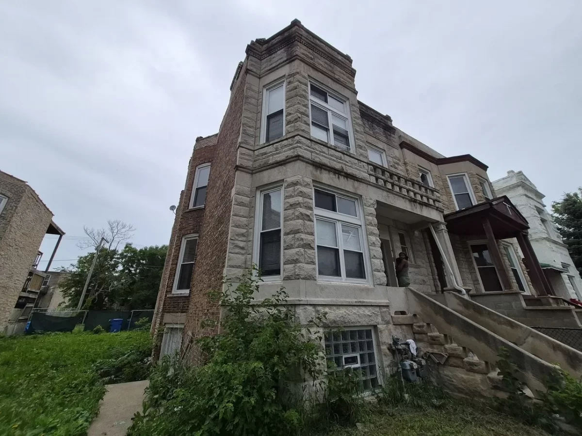 8BR Multi-Family for Sale in Chicago, IL