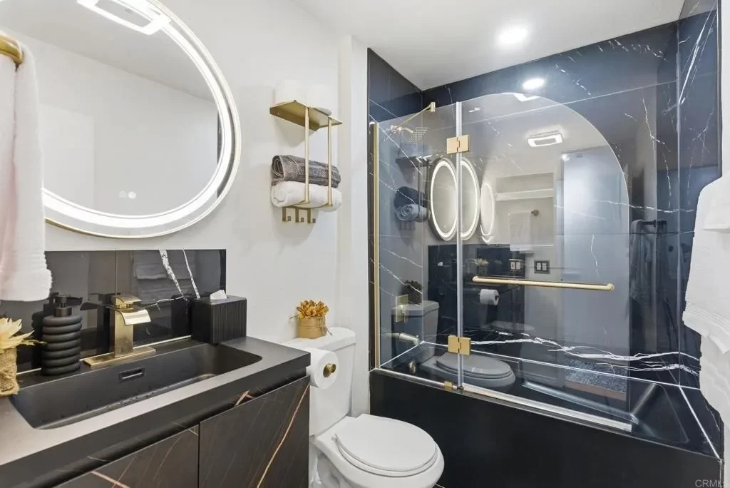 2BR Townhouse for Sale in San Diego, CA