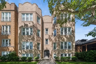 3BR Condo for Sale in Chicago, IL