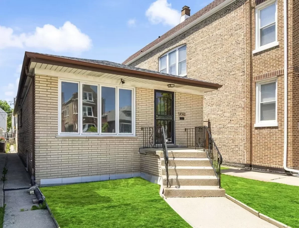 3BR House for Sale in Chicago, IL