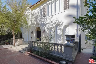 2BR House for Rent in Los Angeles, CA