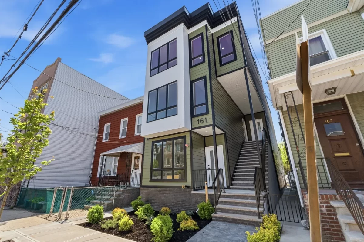 3BR Condo for Sale in Jersey City, NJ