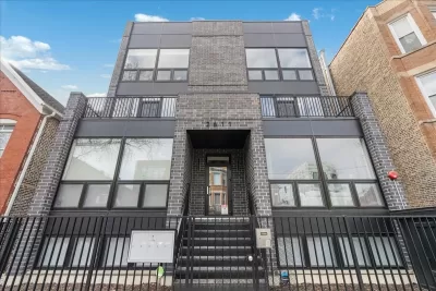 3BR Condo for Sale in Chicago, IL