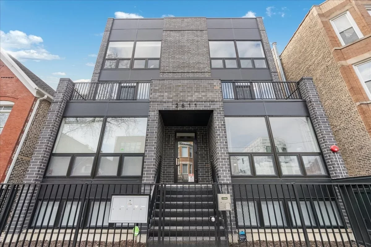 3BR Condo for Sale in Chicago, IL