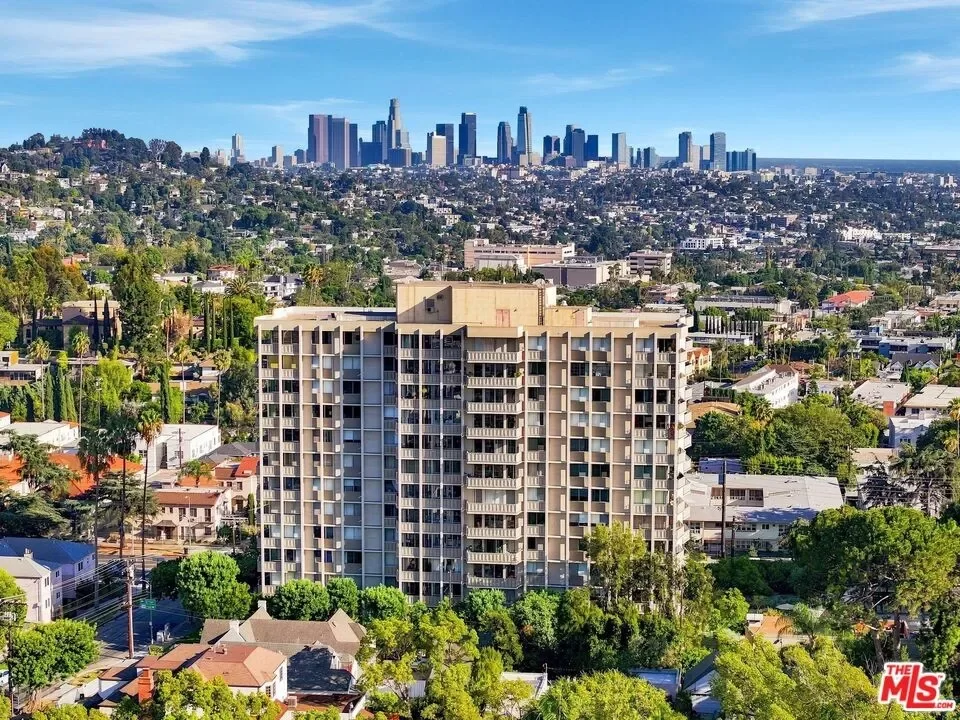 1BR Condo for Sale in Los Angeles, CA