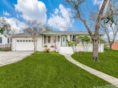 3BR House for Rent in Terrell Hills, TX