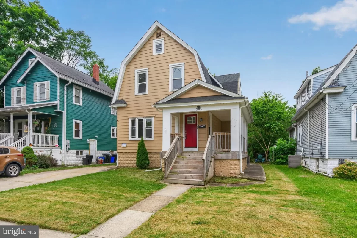 3BR House for Sale in Oaklyn, NJ