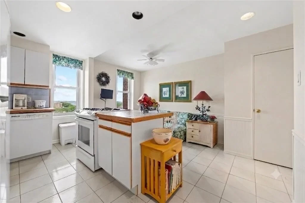 2BR Condo for Sale in Brooklyn, NY