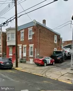 4BR Townhouse for Sale in Philadelphia, PA