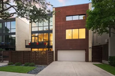3BR Townhouse for Sale in Dallas, TX