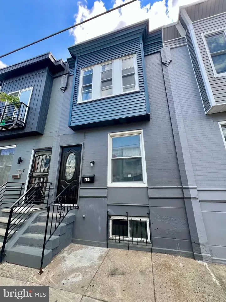 3BR Townhouse for Rent in Philadelphia, PA
