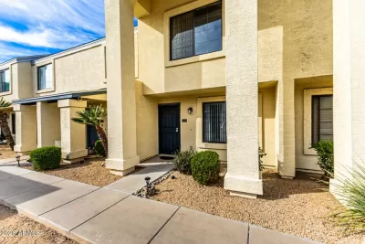2BR Townhouse for Sale in Glendale, AZ