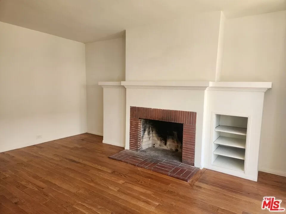 1BR Townhouse for Rent in Los Angeles, CA