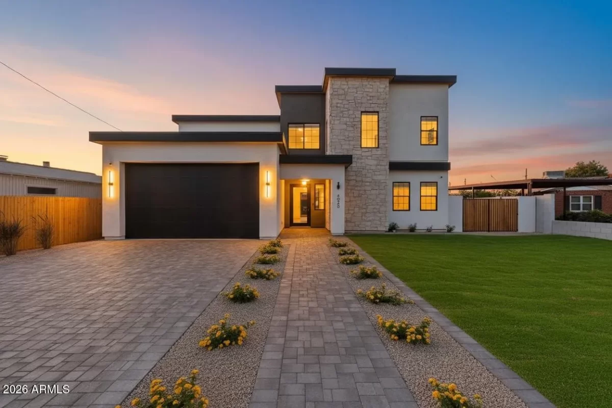 6BR House for Sale in Phoenix, AZ
