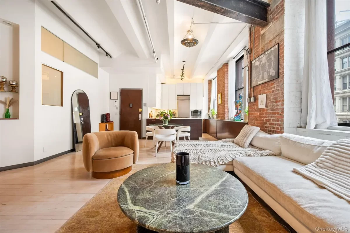 3BR Condo for Sale in New York, NY