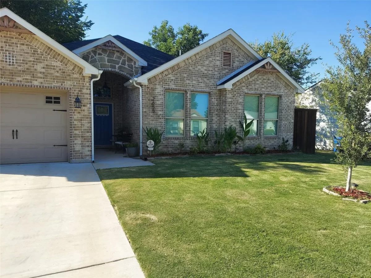 4BR House for Sale in Dallas, TX