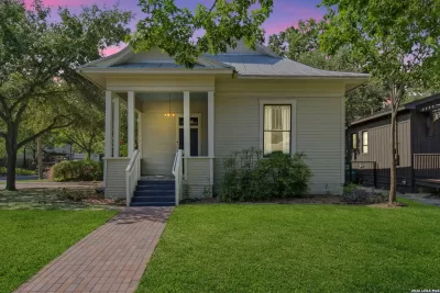 2BR House for Rent in San Antonio, TX