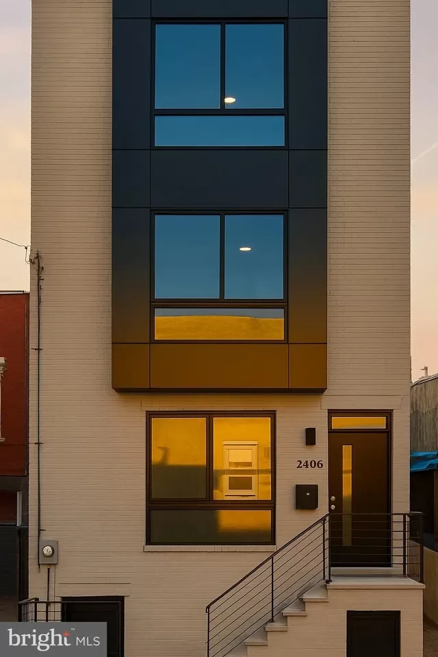 4BR House for Sale in Philadelphia, PA