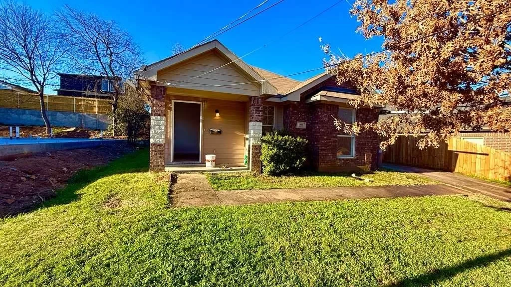 3BR House for Rent in Dallas, TX