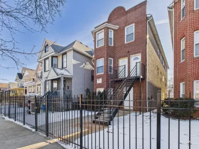 9BR Multi-Family for Sale in Chicago, IL
