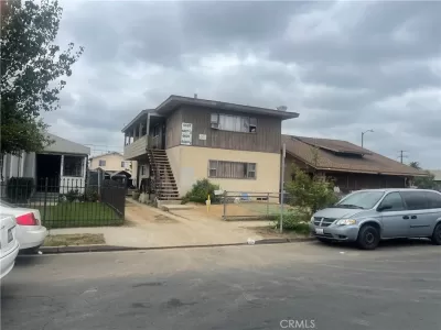 4BR Multi-Family for Sale in Los Angeles, CA