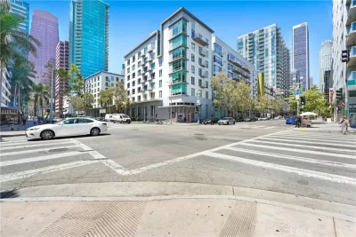 2BR Condo for Sale in Los Angeles, CA