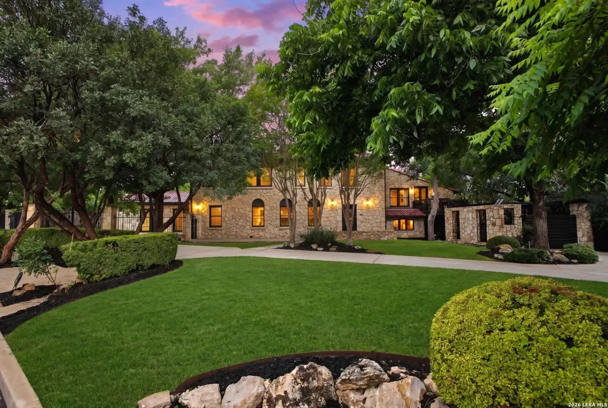 5BR House for Sale in San Antonio, TX