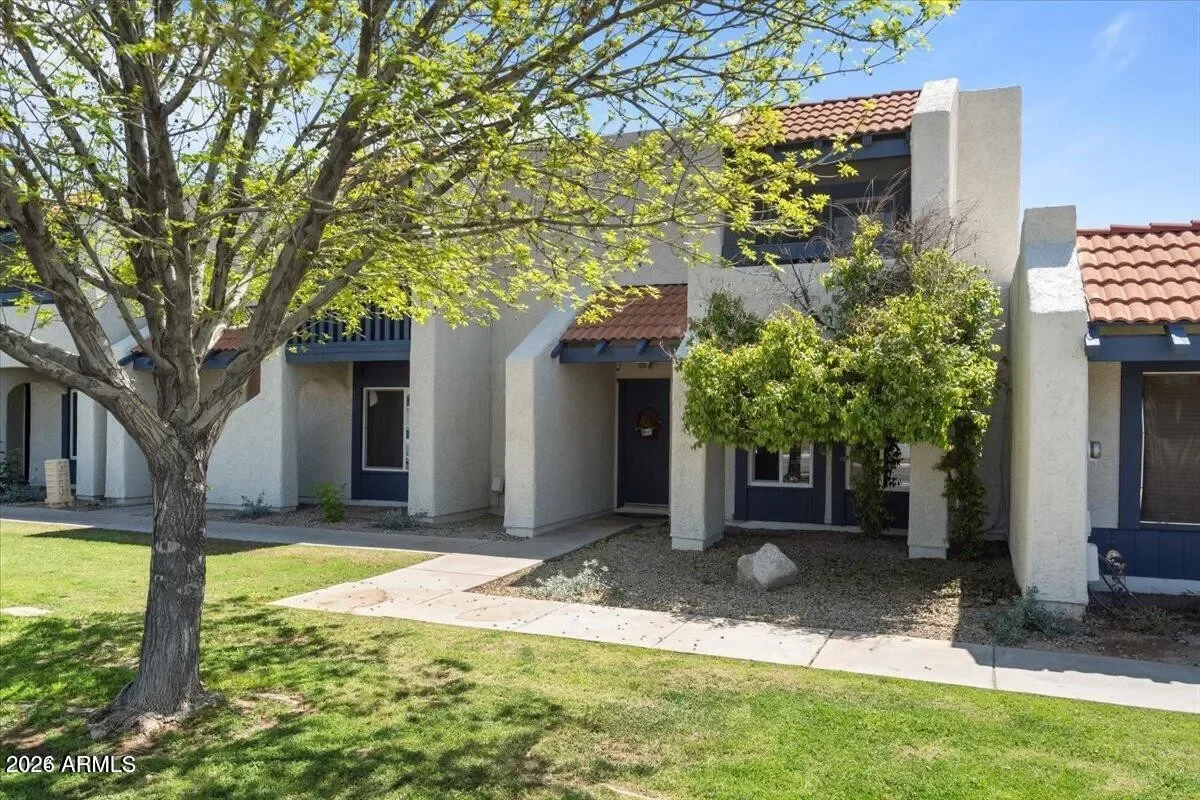 3BR Townhouse for Sale in Glendale, AZ