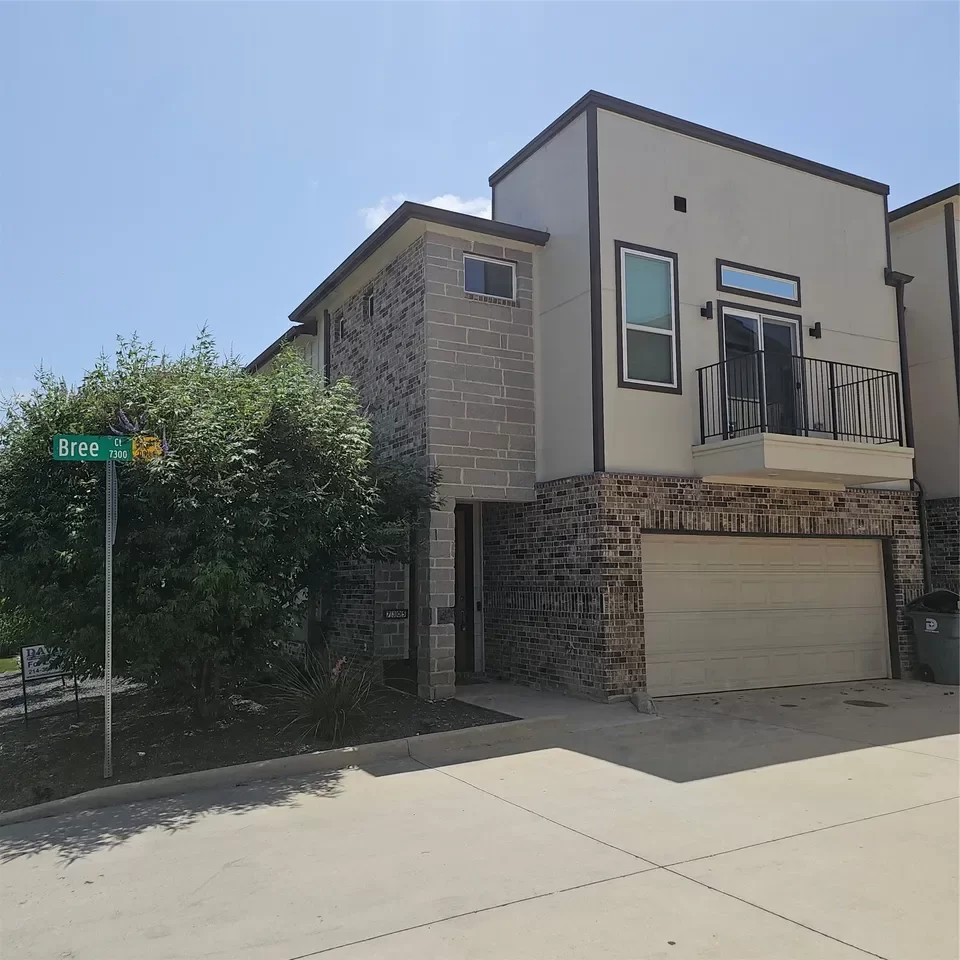2BR Condo for Rent in Dallas, TX