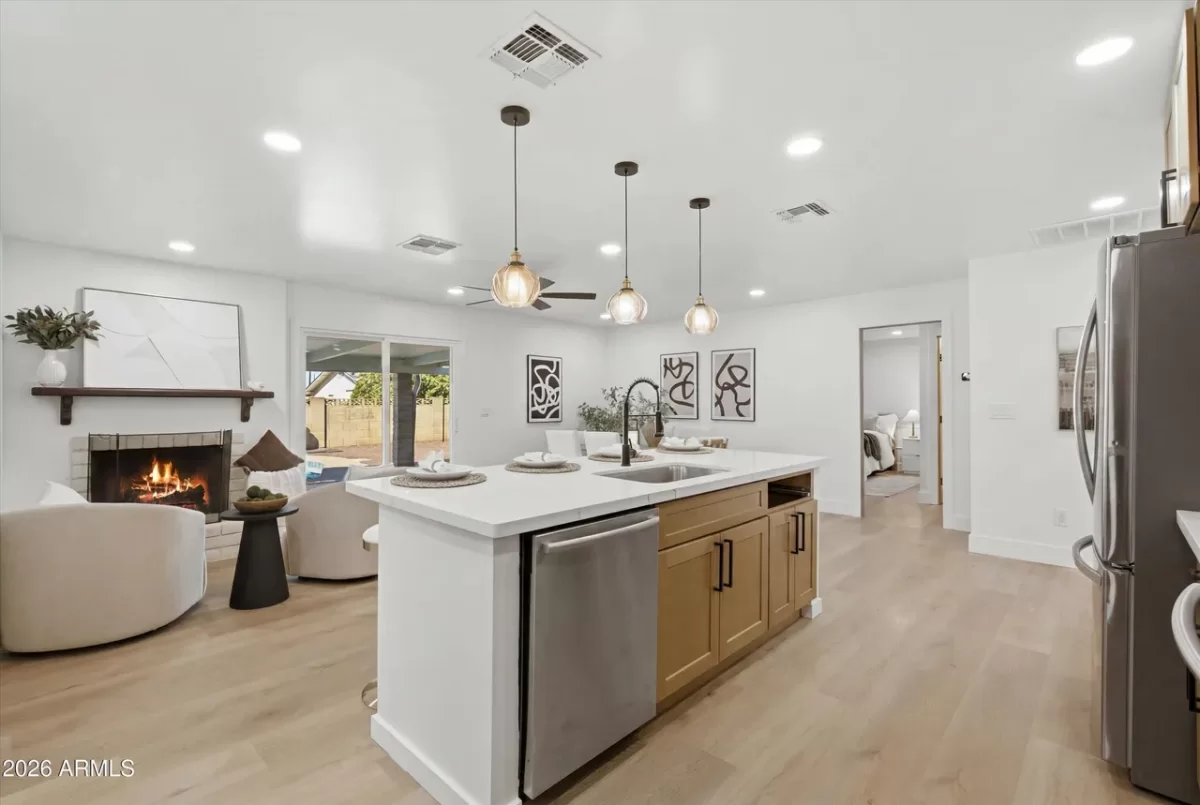 3BR House for Sale in Phoenix, AZ