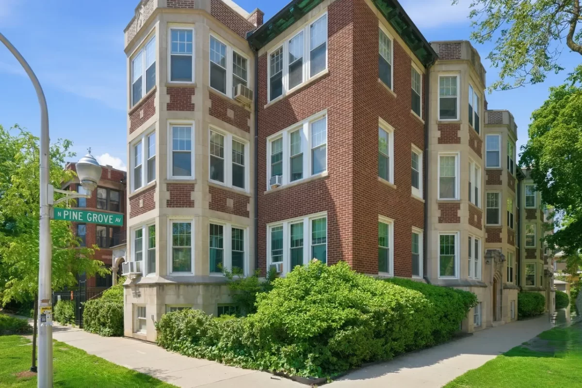 4BR Condo for Sale in Chicago, IL