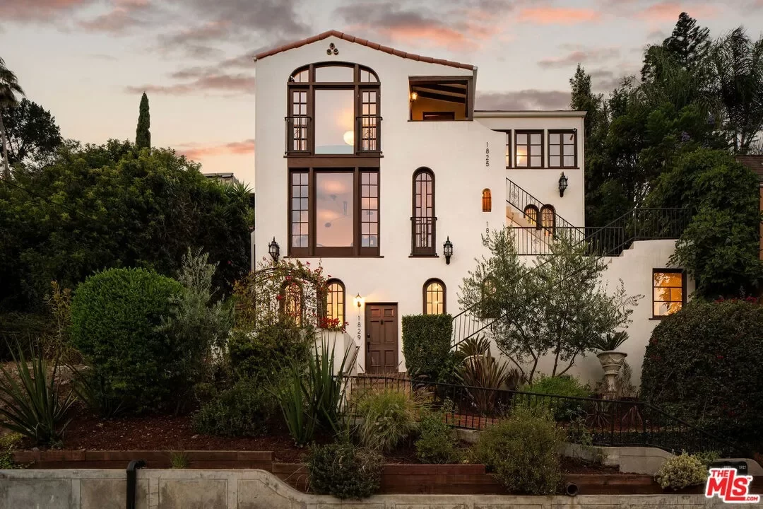 6BR Multi-Family for Sale in Los Angeles, CA
