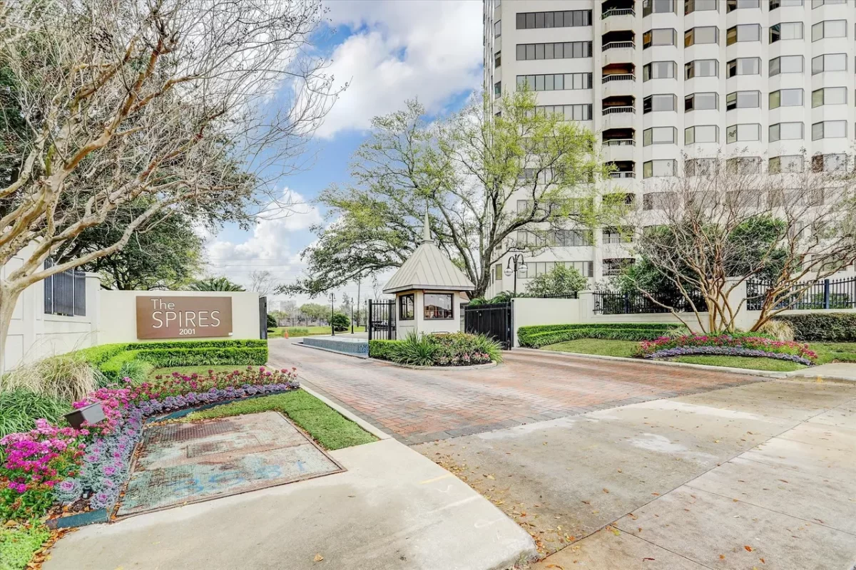 2BR Condo for Sale in Houston, TX