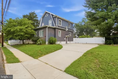 3BR House for Sale in Oaklyn, NJ