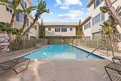1BR Condo for Sale in Los Angeles, CA