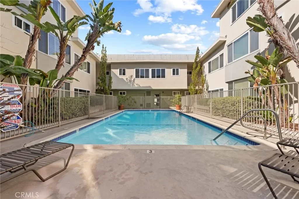 1BR Condo for Sale in Los Angeles, CA