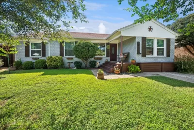 4BR House for Sale in Dallas, TX