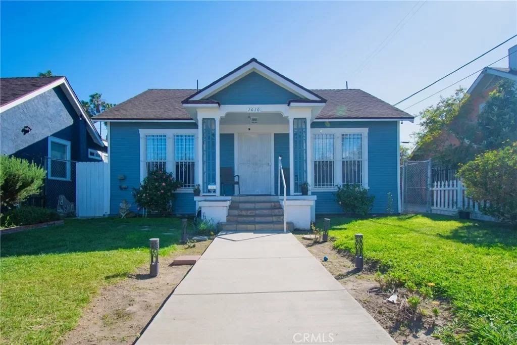2BR House for Sale in Los Angeles, CA