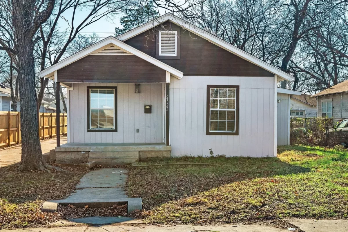 4BR House for Sale in Dallas, TX