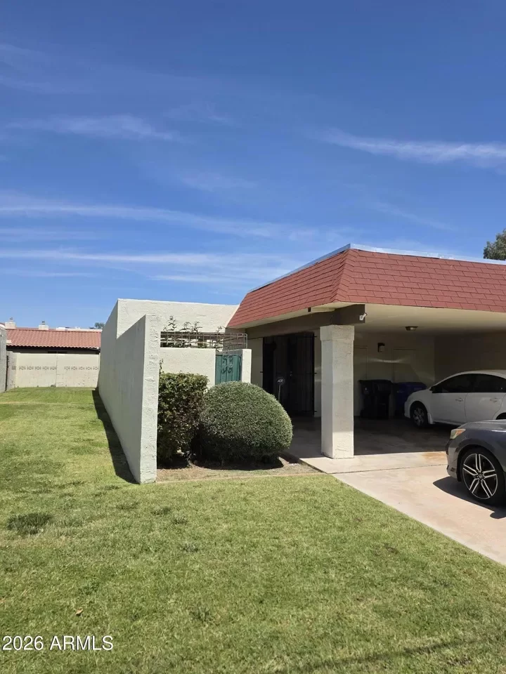 2BR Townhouse for Sale in Phoenix, AZ