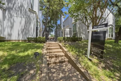 2BR Condo for Rent in Dallas, TX