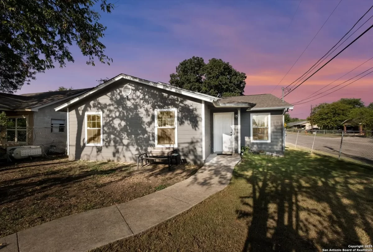 3BR House for Sale in San Antonio, TX