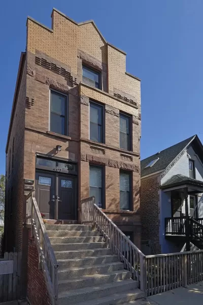4BR Multi-Family for Sale in Chicago, IL