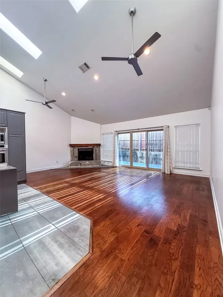 2BR Condo for Sale in Dallas, TX