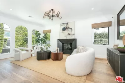 5BR House for Sale in Los Angeles, CA