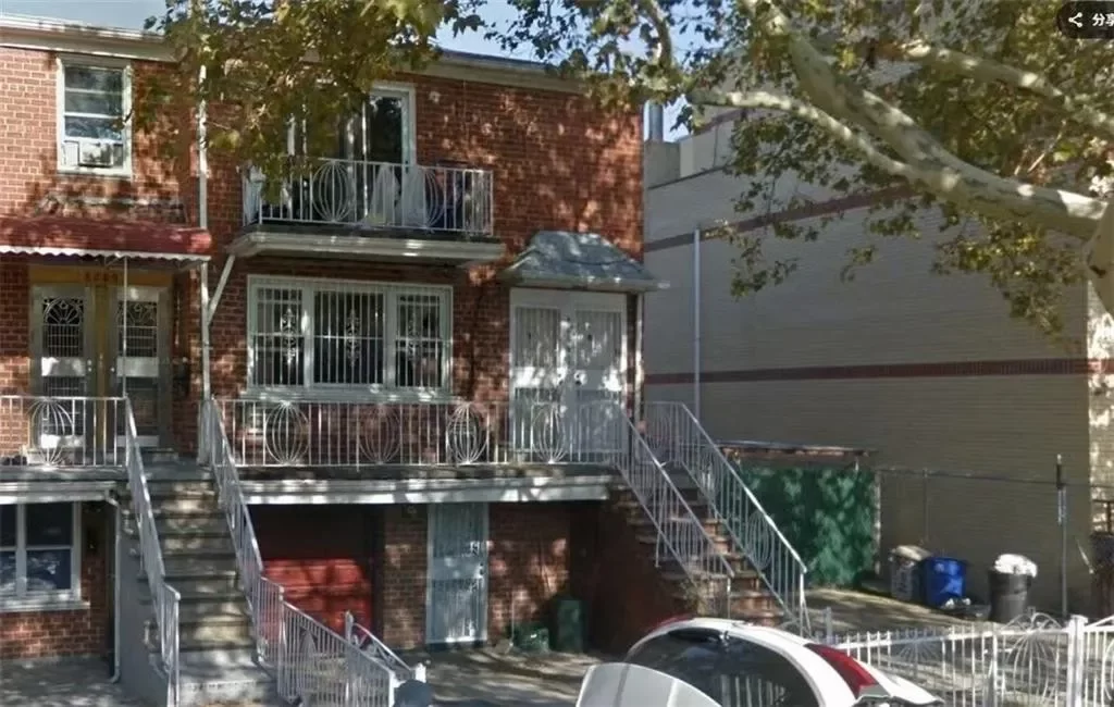 6BR Multi-Family for Sale in Brooklyn, NY