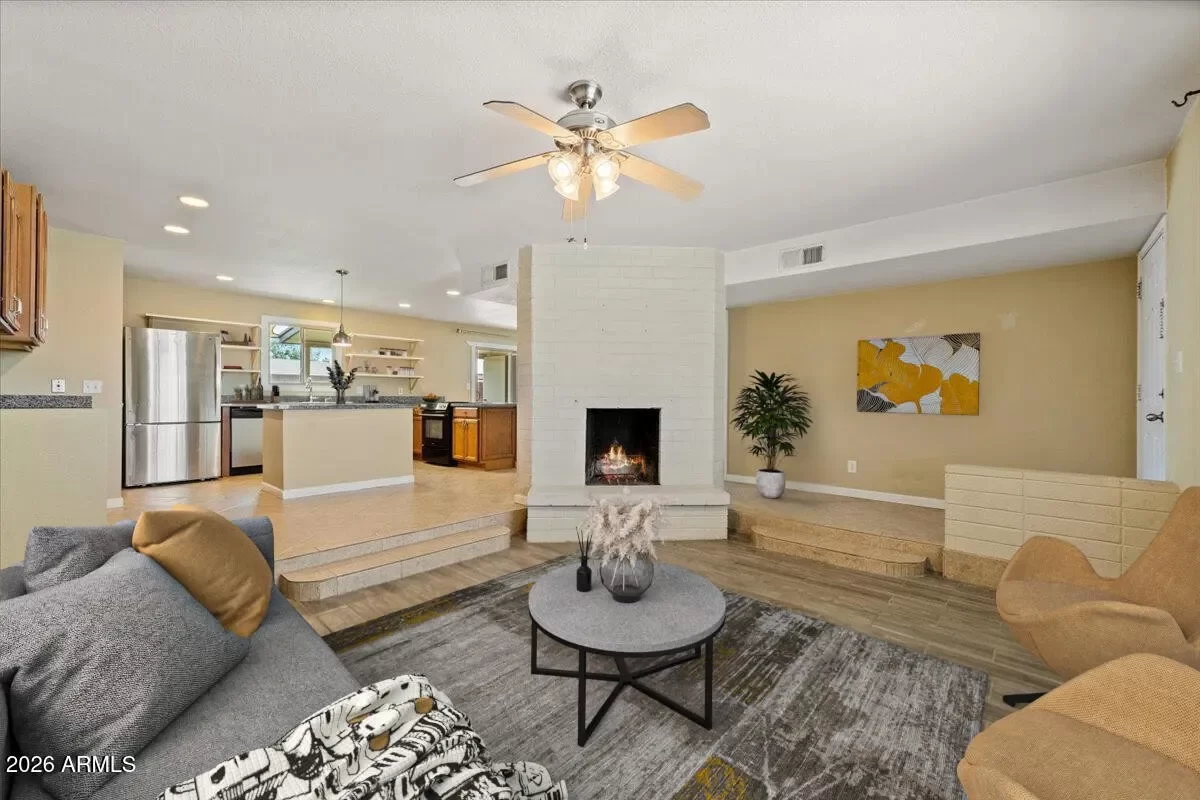 3BR House for Sale in Tempe, AZ