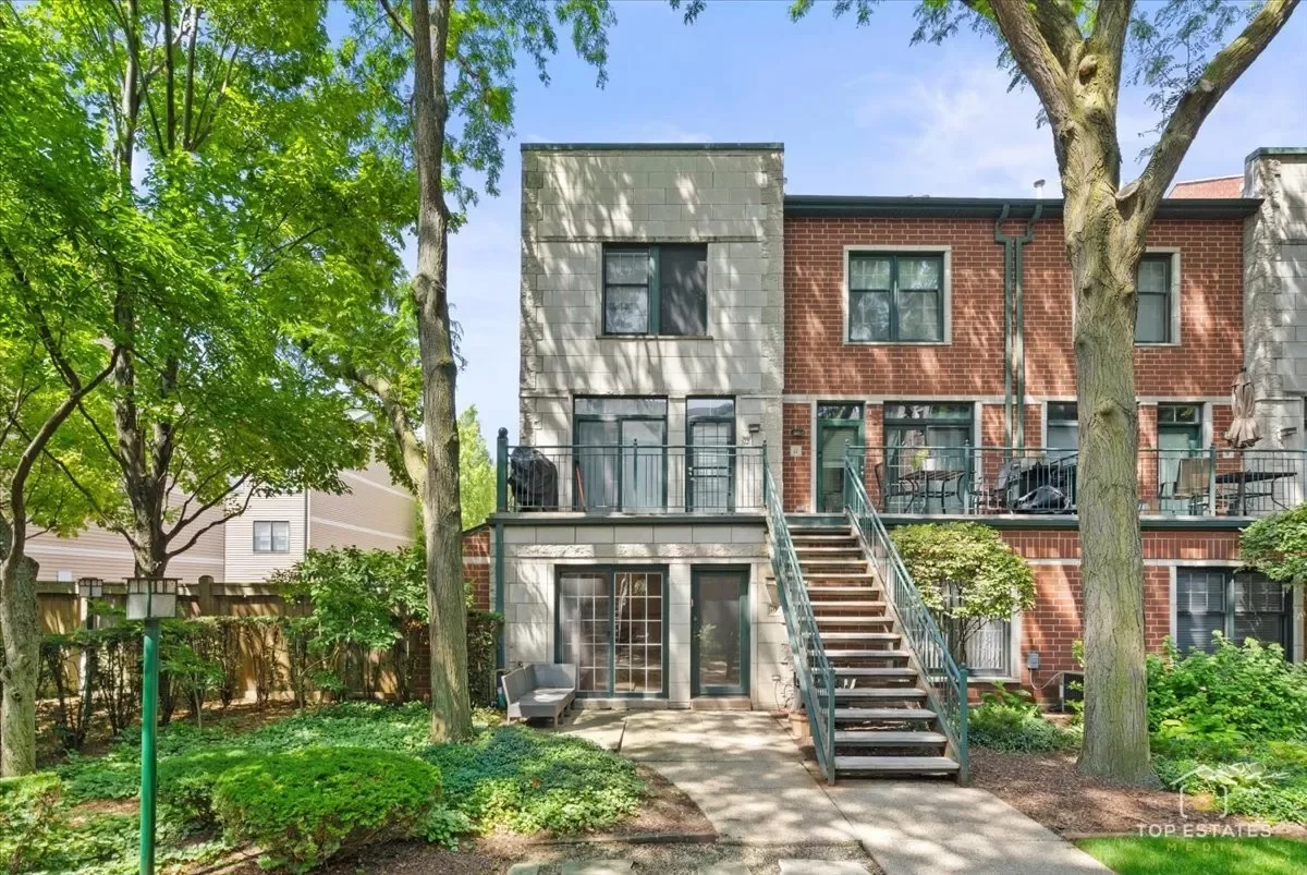 2BR Condo for Rent in Chicago, IL