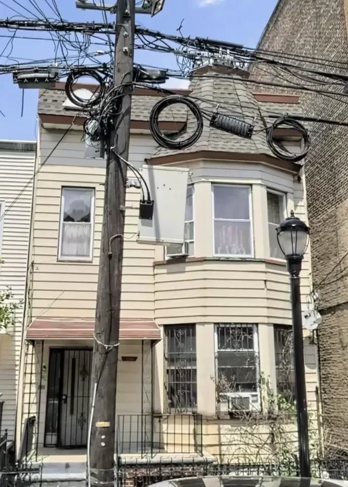 6BR Multi-Family for Sale in Union City, NJ